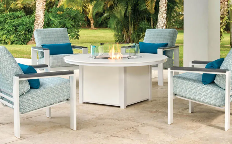 Outdoor living furniture store discount